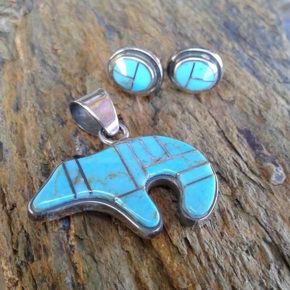 Jewelry - Sterling Silver Turquoise inlaid Bear Pendant SET